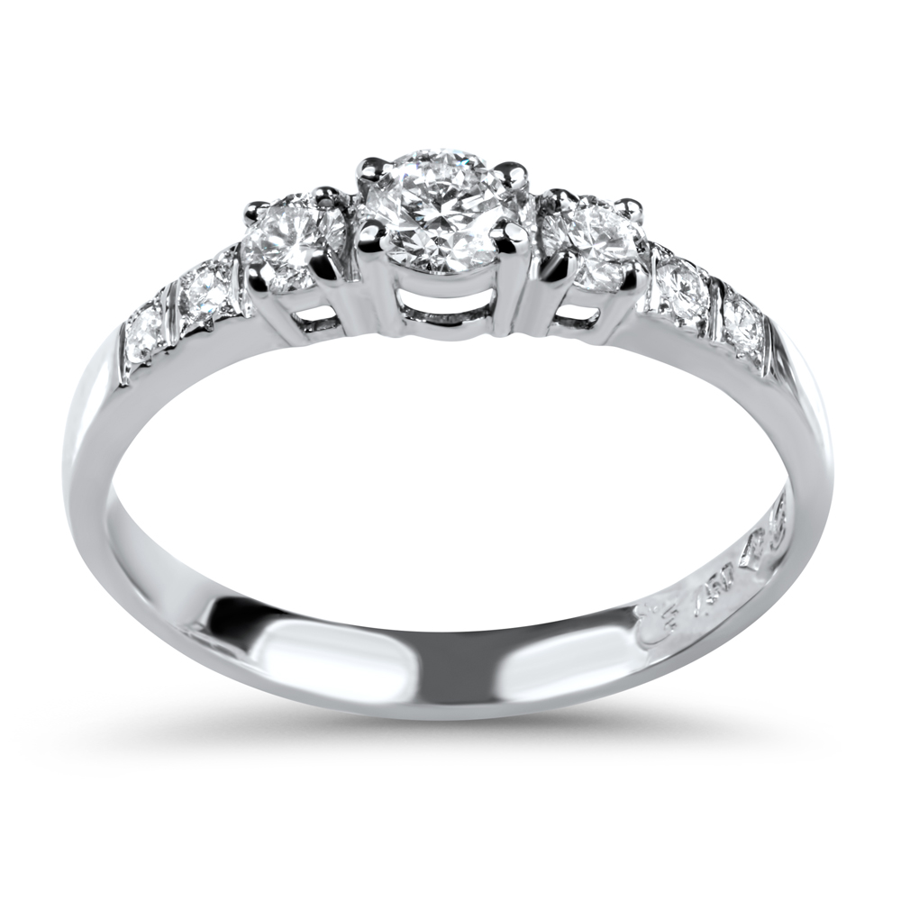 7 gem Diamond Ring