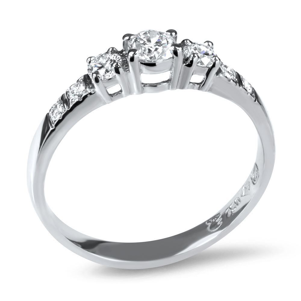 7 gem Diamond Ring