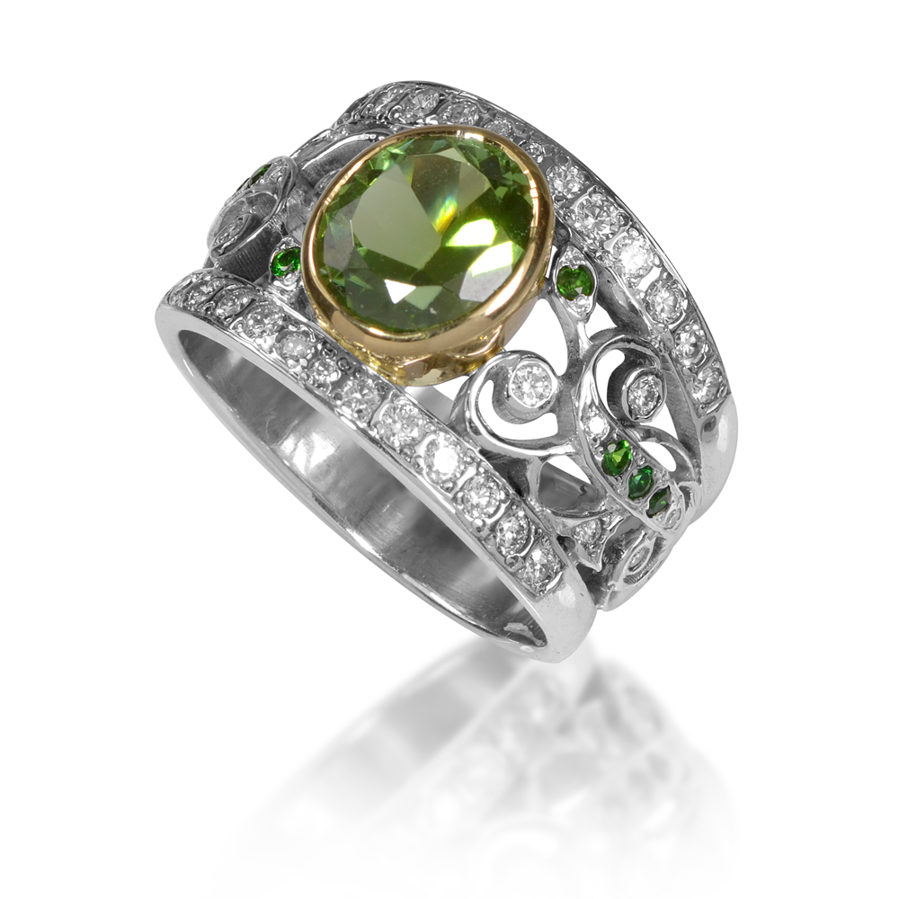 Scrolls Verde Ring