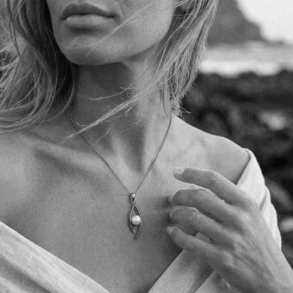 White Pearl Raindrop Pendant