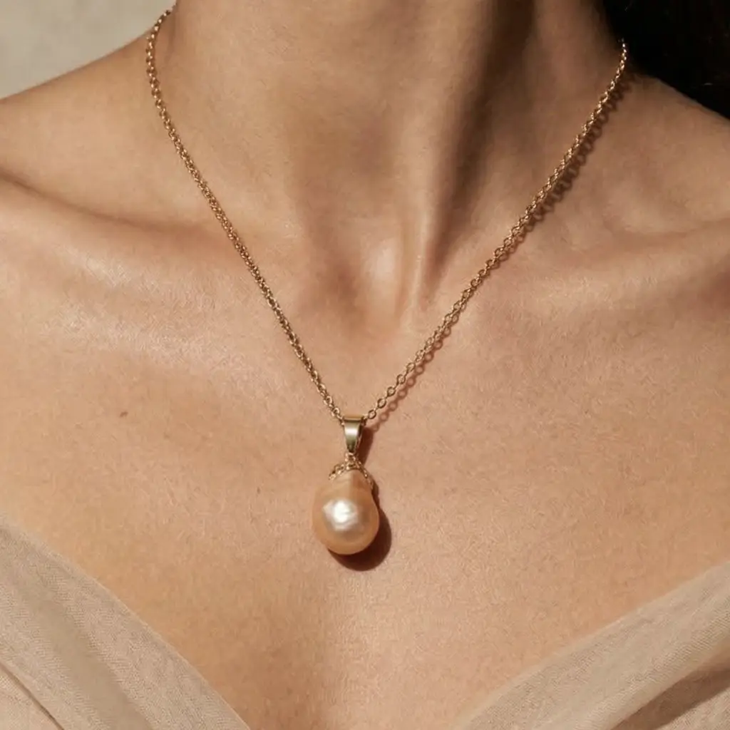 EDITED_CROPPED_Beach Apricot Baroque Pearl Pendant.webp