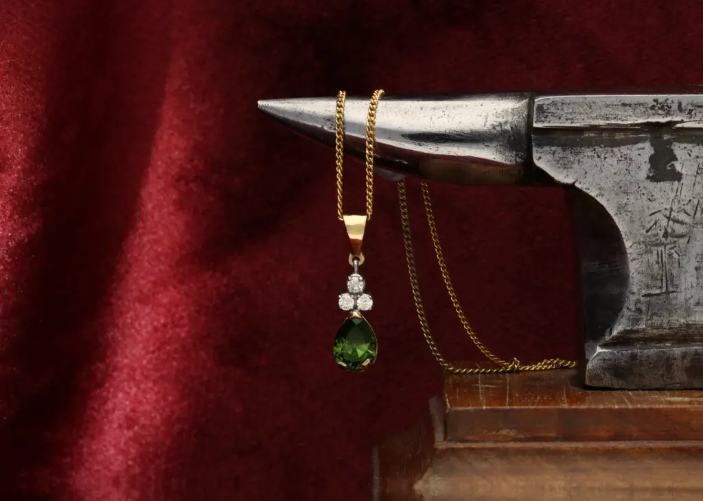 WEBSIZE_Green Gem NL on Anvil_.webp