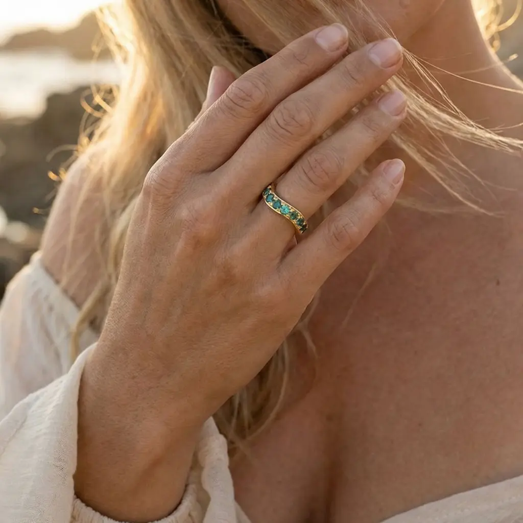 WEBSIZE_Sapphire Wave Ring.webp